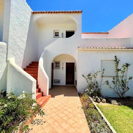 Armacao De Pera Twins 1 By Homing Apartman Kültér fotó