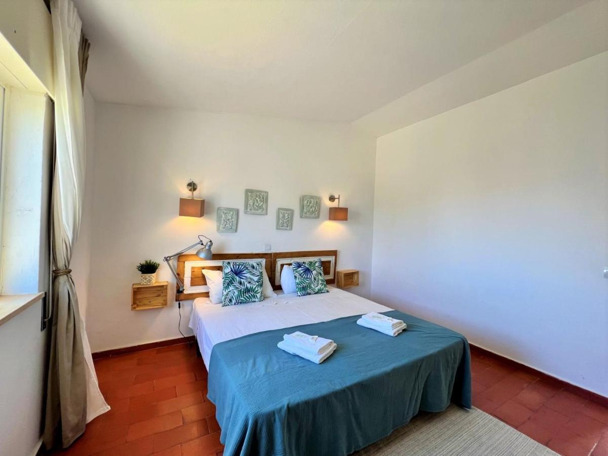 Armacao De Pera Twins 1 By Homing Apartman Kültér fotó