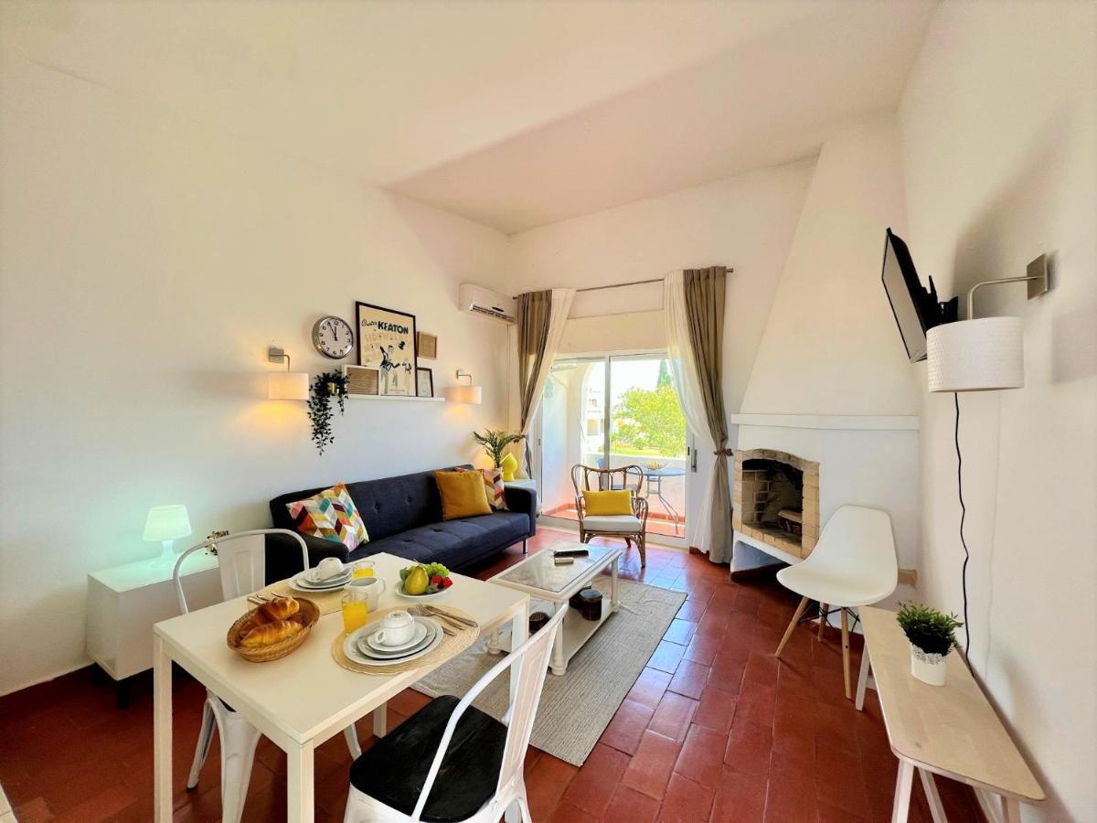 Armacao De Pera Twins 1 By Homing Apartman Kültér fotó