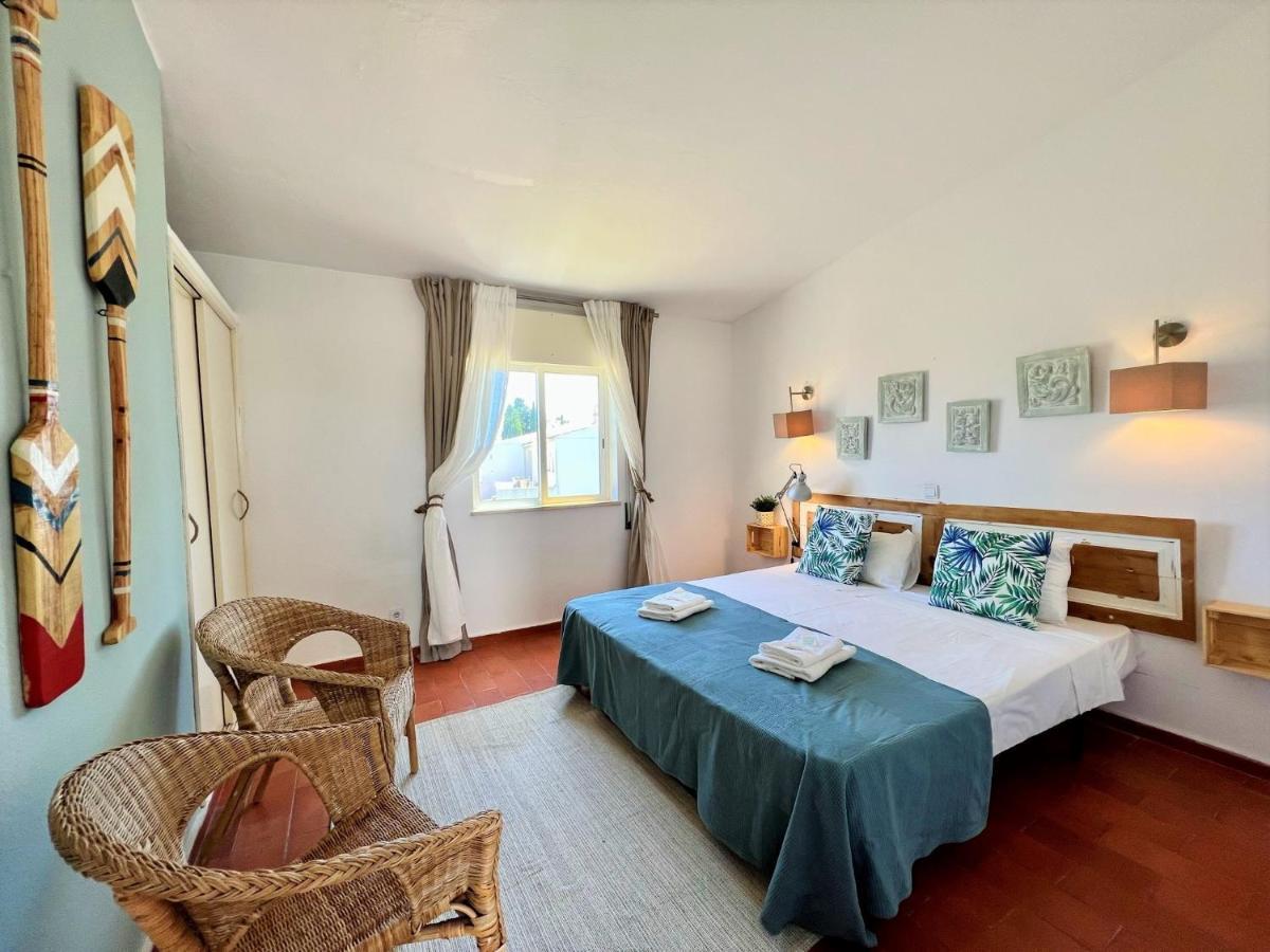 Armacao De Pera Twins 1 By Homing Apartman Kültér fotó