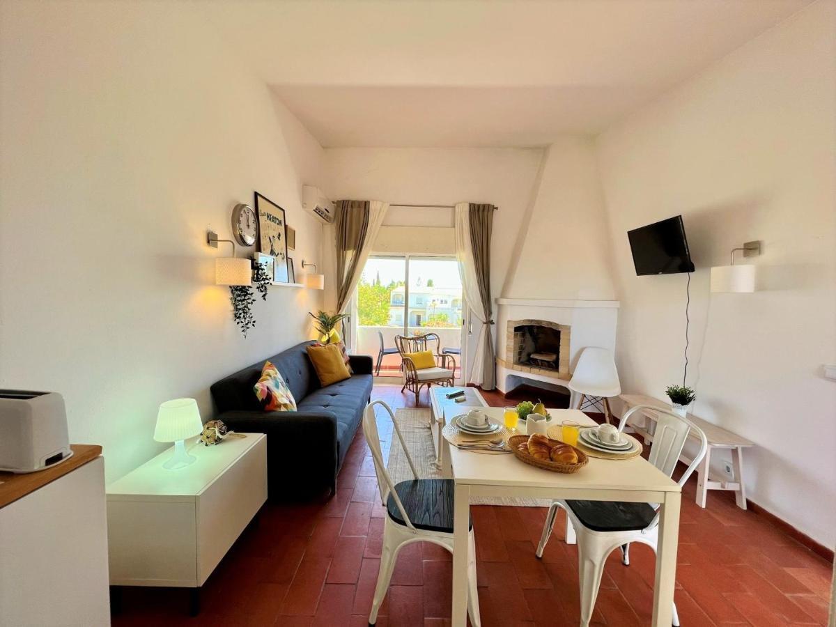 Armacao De Pera Twins 1 By Homing Apartman Kültér fotó