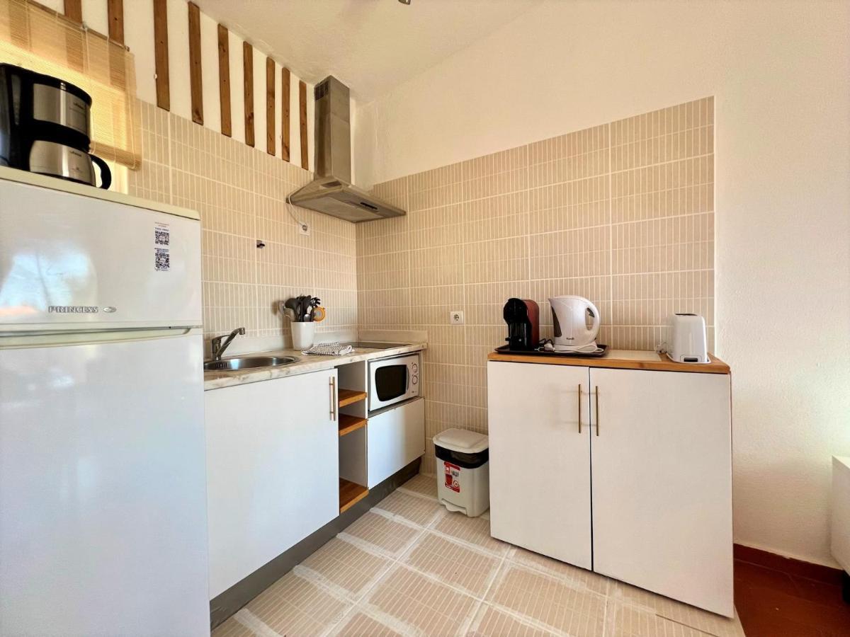 Armacao De Pera Twins 1 By Homing Apartman Kültér fotó