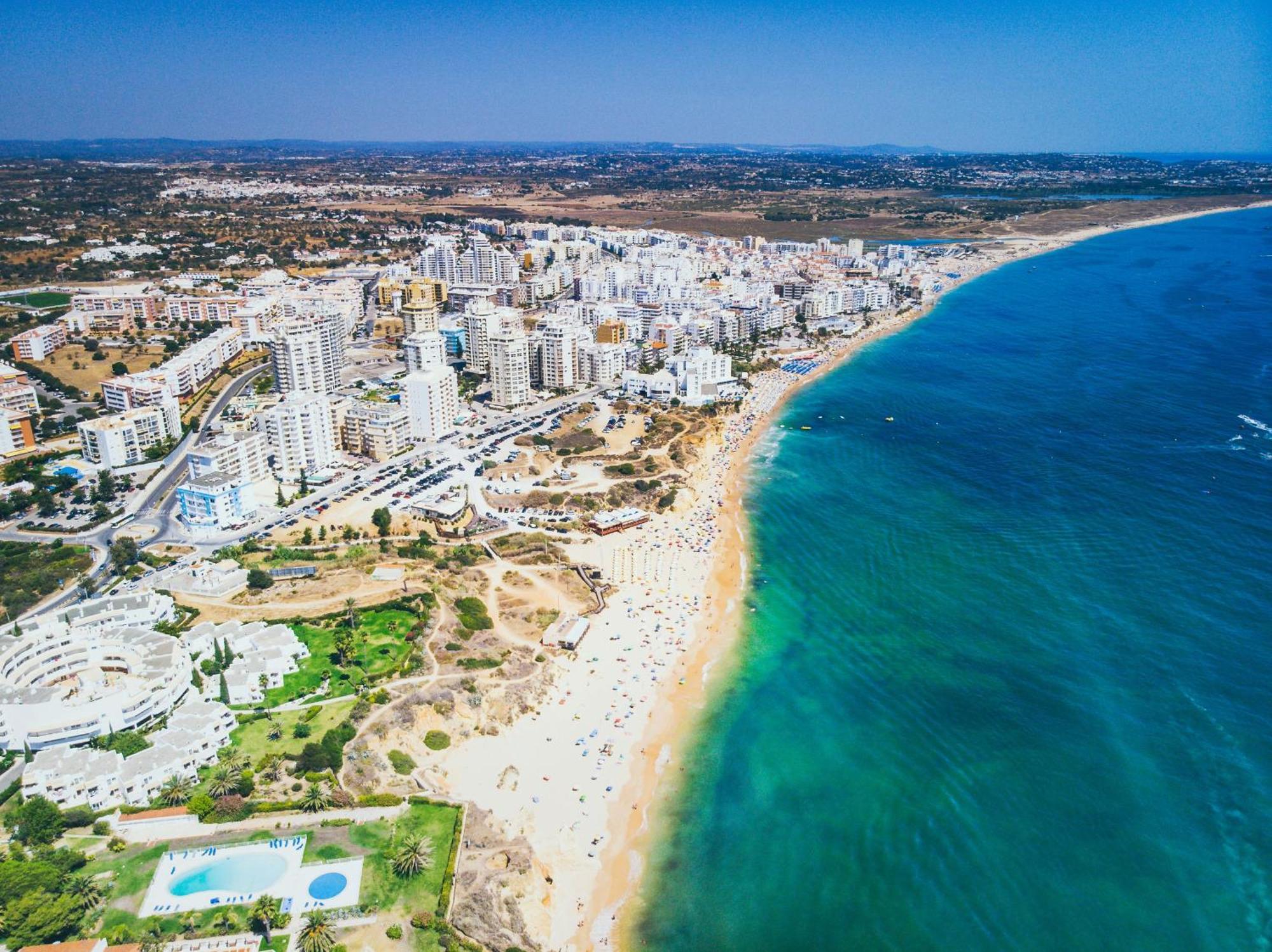 Armacao De Pera Twins 1 By Homing Apartman Kültér fotó